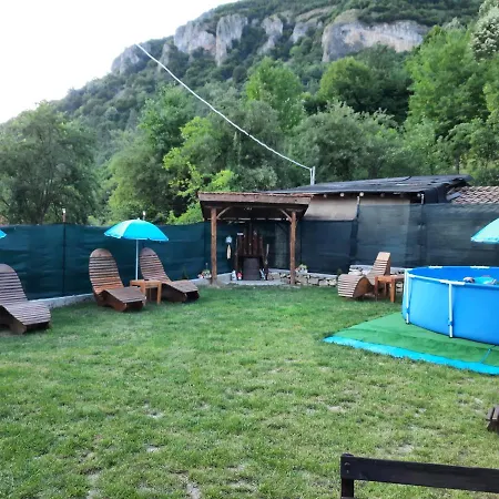 Lazar Raykov Casa de Férias Ribarica