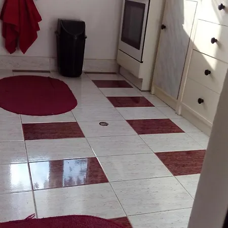 Lazar Raykov Nyaraló