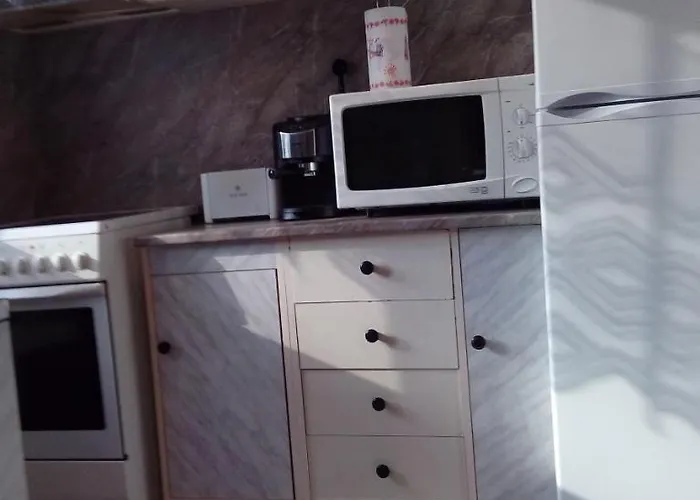 Lazar Raykov Semesterbostad *